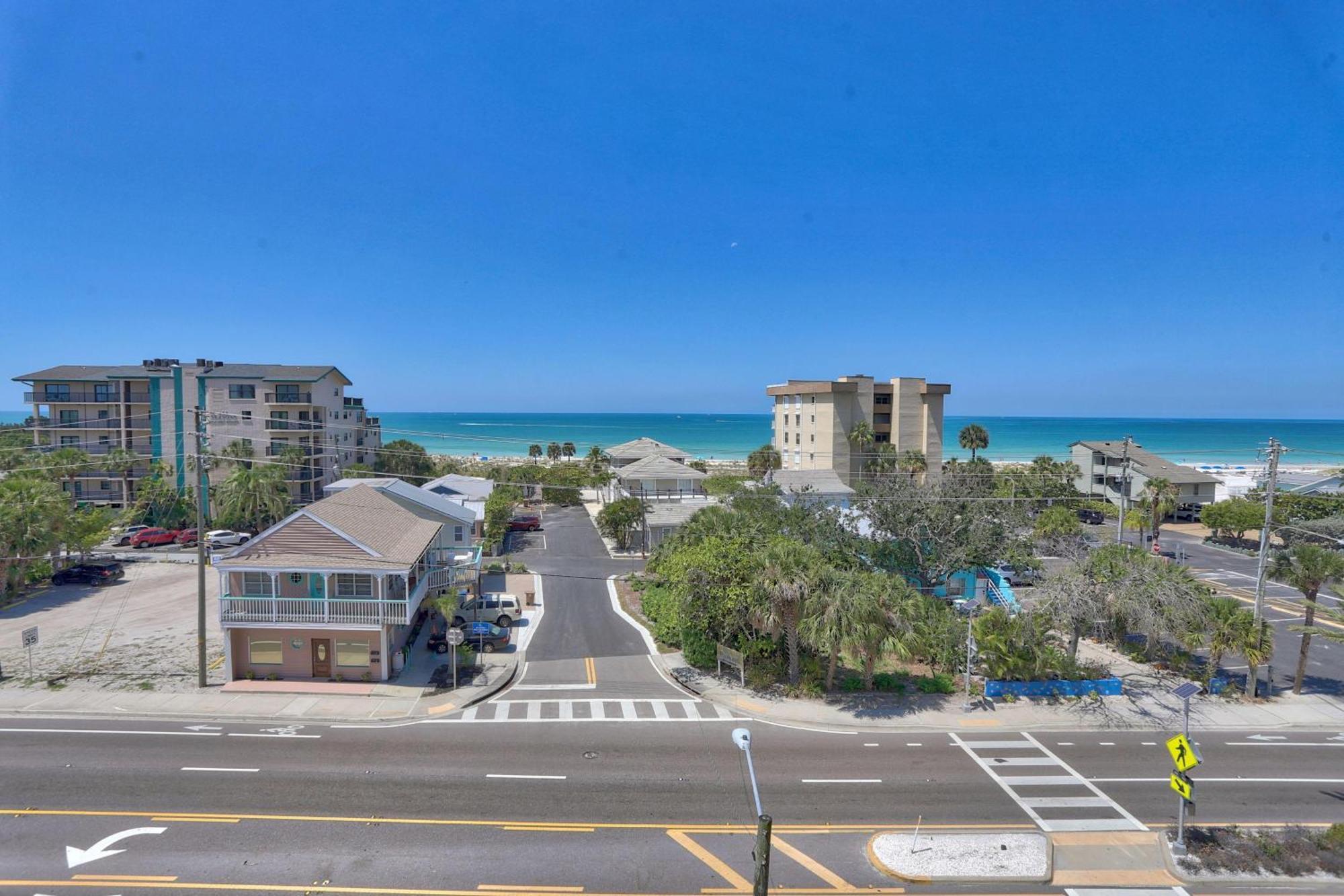 Madeira Bay Resort I 1502 St. Pete Beach Exterior photo